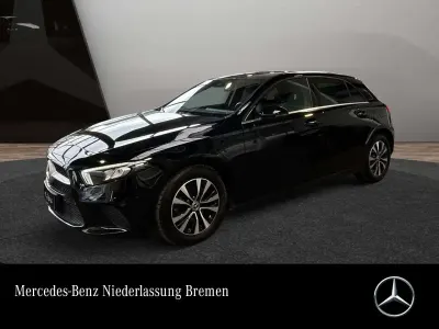 Gebraucht Mercedes A180 Style 116 PS (85 kW) 2022 Schwarz Limousine