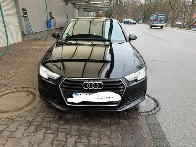 Gebraucht Audi A4 Basis 150 PS (110 kW) 2017 Schwarz Limousine