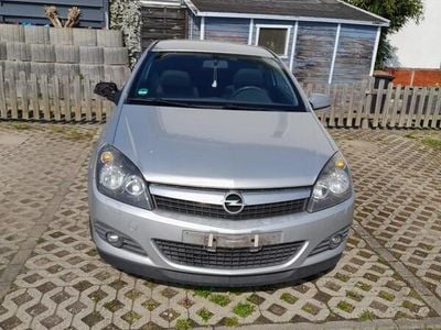Opel Astra GTC