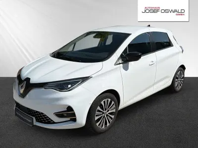 Gebraucht Renault Zoe Iconic 50 kW (69 PS) 2022 Weiß Kleinwagen
