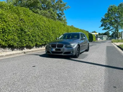 Gebraucht BMW 318 Comfort Edition 143 PS (105 kW) 2011 Grau Kombi
