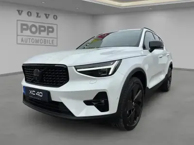 Używany Volvo XC40 Plus 163 KM (119 kW) 2025 Czarny SUV