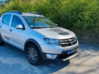 Brugt Dacia Sandero Stepway Ambiance 90 HK (66 kW) 2013 Sølv Sedan