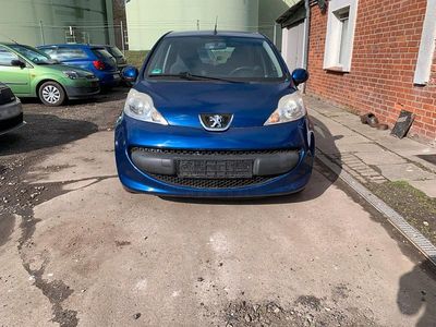Gebraucht Peugeot 107 68 PS (50 kW) 2006 Blau Kleinwagen