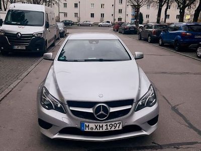 Mercedes E200