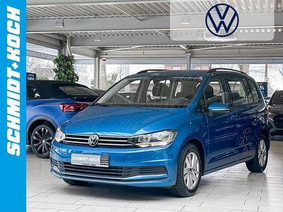 Gebraucht VW Touran Comfortline 122 PS (89 kW) 2023 Blau Van / Kleinbus