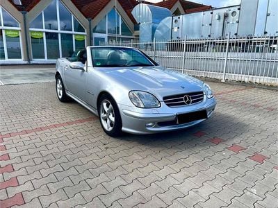 Gebraucht Mercedes SLK200 163 PS (119 kW) 2003 Silber Cabrio