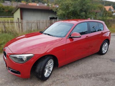 Rot Gebraucht 2012 BMW 116 Sport Line Kleinwagen | 12.000 € (Etwas zu teuer)