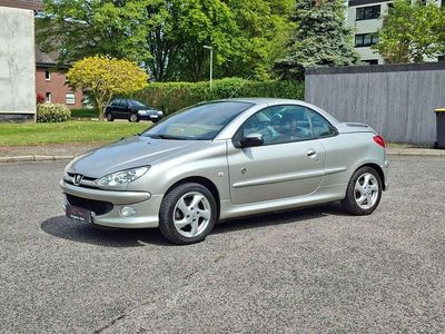 Gebraucht Peugeot 206 CC Roland Garros 109 PS (80 kW) 2007 Lack aschgrau/metalliclackier Cabrio