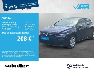 Gebraucht VW Golf VIII Life 131 PS (96 kW) 2023 Atlantic blue metallic Limousine