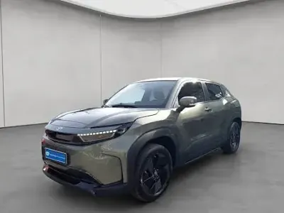Neu Toyota Urban Cruiser 128 kW (175 PS) 2026 Grün SUV