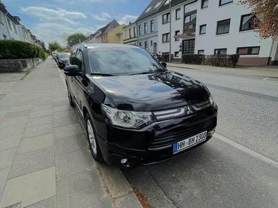 Gebraucht Mitsubishi Outlander Invite 150 PS (110 kW) 2013 Schwarz SUV
