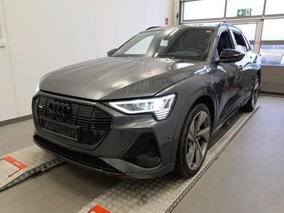 Gebraucht Audi e-tron S-Line 300 kW (408 PS) 2022 Daytonagrau perleffekt SUV