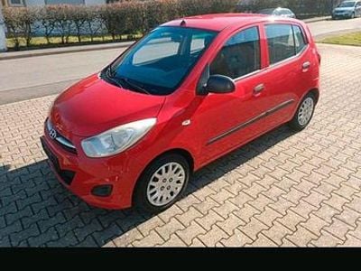 Usata Hyundai i10 70 CV (51 kW) 2011 Rosso Utilitaria