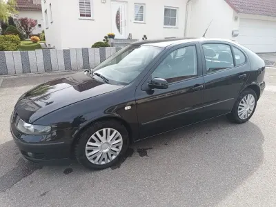 Usado Seat Leon Sport 179 HP (131 kW) 2000 Preto Citadino