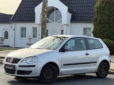 Gebraucht VW Polo Trendline 64 PS (47 kW) 2005 Silber Kleinwagen