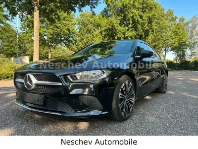 Gebraucht Mercedes CLA200 150 PS (110 kW) 2023 Schwarz Coupé