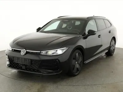 Neu VW Passat R-line 193 PS (141 kW) 2026 Grenadill schwarz metallic Kombi