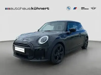 Gebraucht Mini ONE Classic 102 PS (75 kW) 2021 Schwarz Kleinwagen