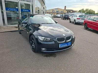 Gebraucht BMW 325 Cabriolet Sport Line 218 PS (160 kW) 2007 Schwarz Cabrio