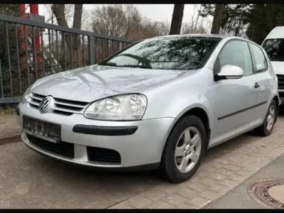 Gebraucht VW Golf V 102 PS (75 kW) 2005 Grau Kleinwagen