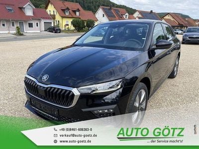 Neu Skoda Scala Tour 150 PS (110 kW) 2025 Blackmagic perleffekt Kleinwagen