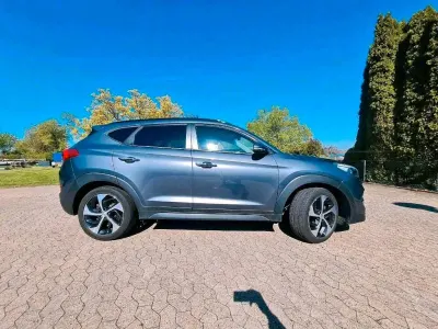 Gebraucht Hyundai Tucson Premium 185 PS (136 kW) 2016 Grau SUV
