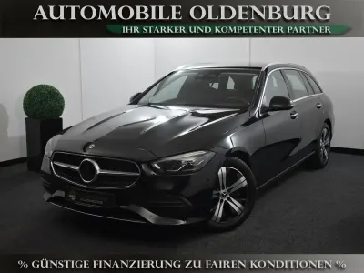 Gebraucht Mercedes C200 Avantgarde 163 PS (119 kW) 2023 Schwarz Limousine