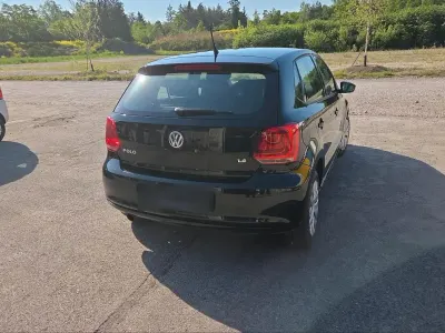 Gebraucht VW Polo 86 PS (63 kW) 2013 Schwarz Kleinwagen
