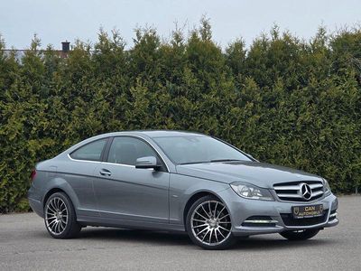 Gebraucht Mercedes C180 156 PS (114 kW) 2011 Grau Coupé