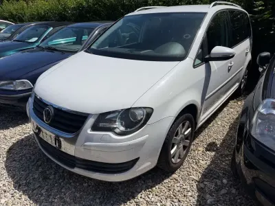 Gebraucht VW Touran Freestyle 140 PS (102 kW) 2010 Candyweiss Van / Kleinbus