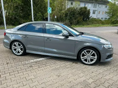 Gebraucht Audi A3 Sport 190 PS (139 kW) 2019 Grau Limousine