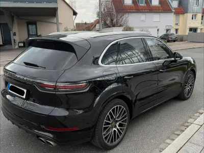 Gebraucht Porsche Cayenne S 441 PS (324 kW) 2018 Schwarz SUV