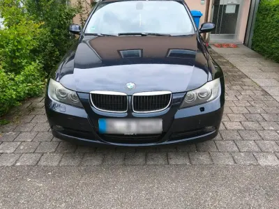 Gebraucht BMW 318 143 PS (105 kW) 2008 Schwarz Kombi