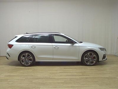 Gebraucht Skoda Octavia RS 200 PS (147 kW) 2022 Weiss Kombi