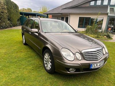 Usata Mercedes E320 Elegance 224 CV (164 kW) 2008 Marrone Berlina
