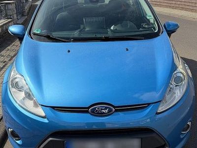 Usata Ford Fiesta 95 CV (69 kW) 2012 Blu Utilitaria