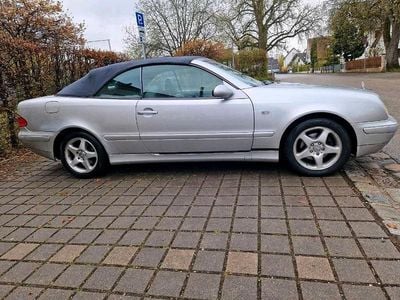 Usata Mercedes CLK200 136 CV (100 kW) 1999 Argento Cabrio