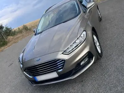 Gebraucht Ford Mondeo Titanium 150 PS (110 kW) 2020 Gold Limousine