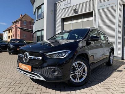 Gebraucht Mercedes GLA200 150 PS (110 kW) 2023 Kosmosschwarz  metalliclack SUV