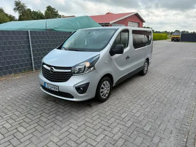 Gebraucht Opel Vivaro 125 PS (91 kW) 2016 Silber Van / Kleinbus