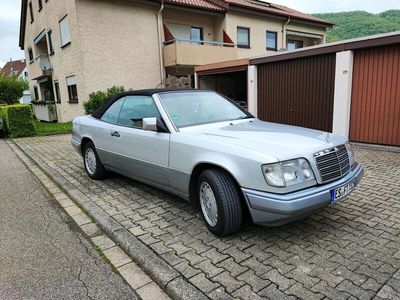 gebraucht Mercedes E200 Cabrio W124