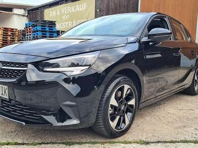 Diamant schwarz/karbon schwarz Gebraucht 2023 Opel Corsa Elegance Limousine | 16.888 € (Guter Preis)