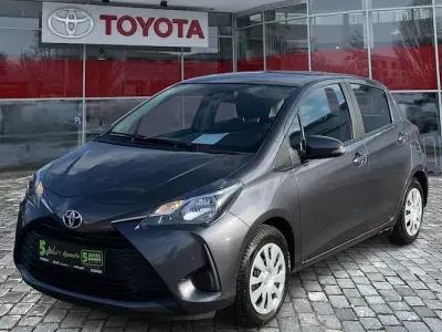 Brugt Toyota Yaris Comfort 111 HK (81 kW) 2020 Grå Sedan