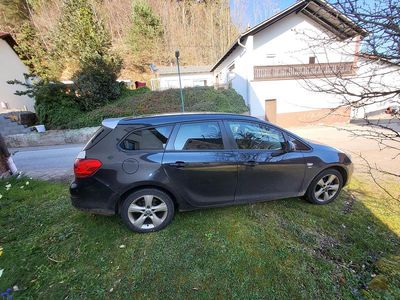 Gebraucht Opel Astra 125 PS (91 kW) 2012 Schwarz Kombi