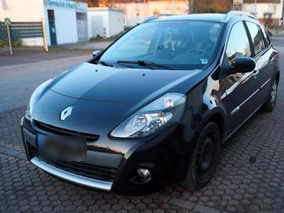 Gebraucht Renault Clio GrandTour Dynamique 103 PS (75 kW) 2011 Schwarz Kombi