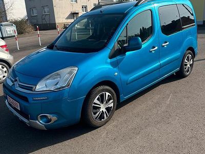 Gebraucht Citroën Berlingo 92 PS (67 kW) 2014 Blau Van / Kleinbus