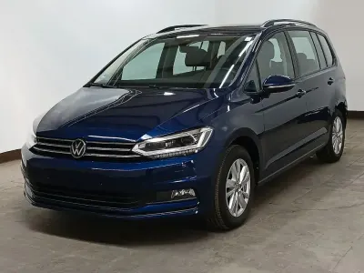 Gebraucht VW Touran Comfortline 150 PS (110 kW) 2024 Atlantic blue Van / Kleinbus