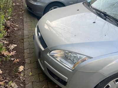 Gebraucht Ford Focus 101 PS (74 kW) 2007 Silber Kombi