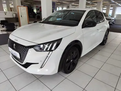 Usata Peugeot 208 GT 100 kW (136 CV) 2023 Bianco Utilitaria